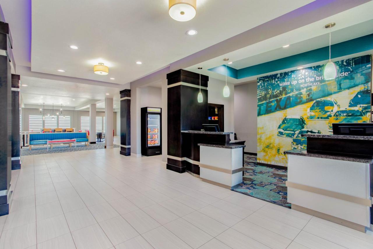 La Quinta Inn & Suites By Wyndham Northlake Ft. Worth Elizabethtown Exteriör bild
