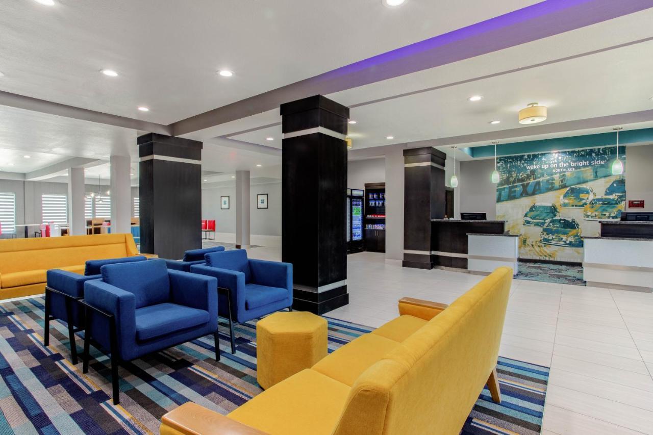 La Quinta Inn & Suites By Wyndham Northlake Ft. Worth Elizabethtown Exteriör bild
