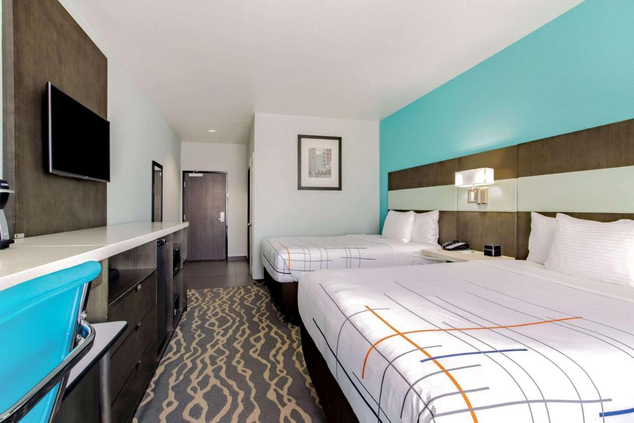 La Quinta Inn & Suites By Wyndham Northlake Ft. Worth Elizabethtown Exteriör bild