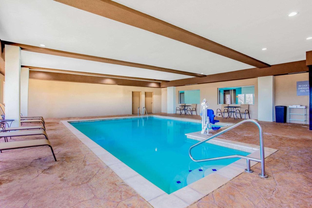 La Quinta Inn & Suites By Wyndham Northlake Ft. Worth Elizabethtown Exteriör bild
