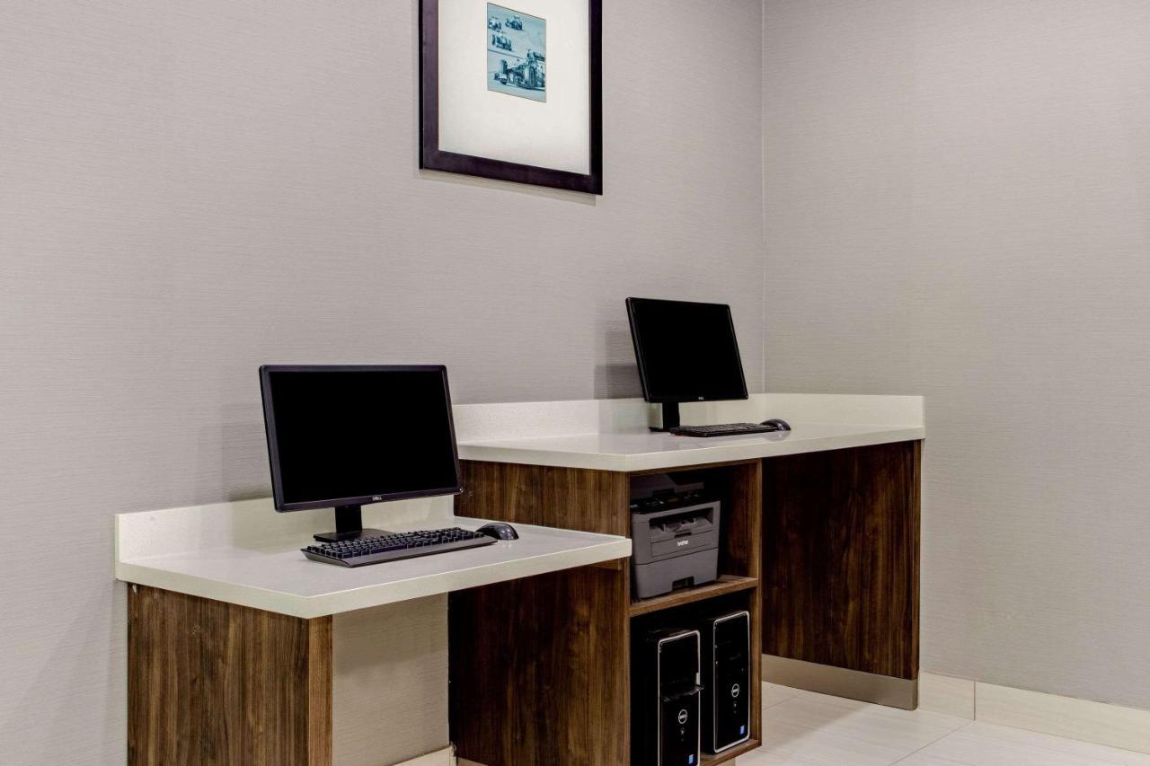 La Quinta Inn & Suites By Wyndham Northlake Ft. Worth Elizabethtown Exteriör bild