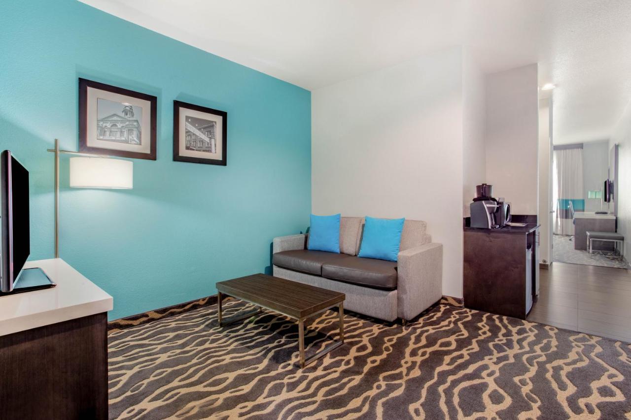 La Quinta Inn & Suites By Wyndham Northlake Ft. Worth Elizabethtown Exteriör bild