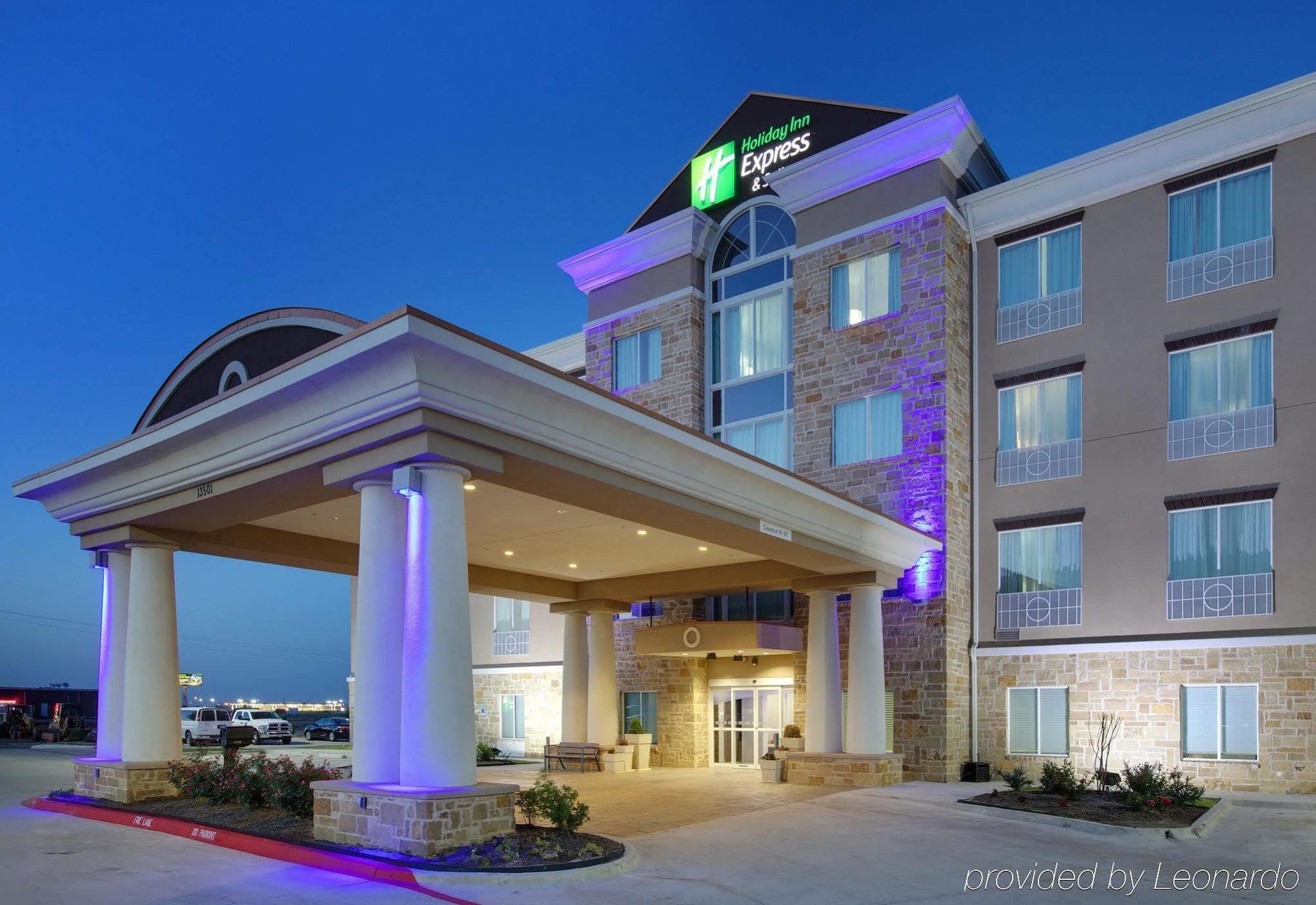 La Quinta Inn & Suites By Wyndham Northlake Ft. Worth Elizabethtown Exteriör bild