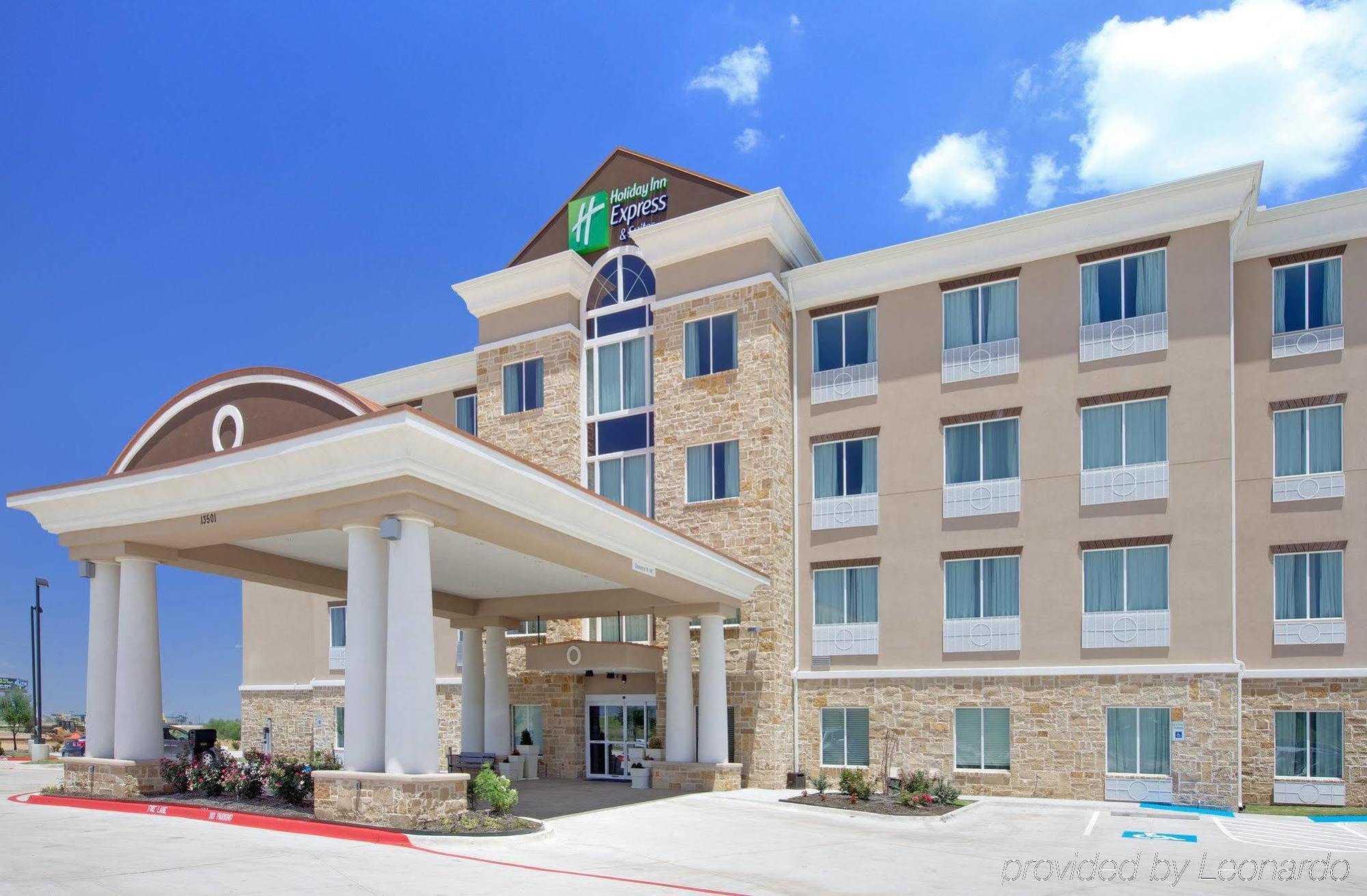 La Quinta Inn & Suites By Wyndham Northlake Ft. Worth Elizabethtown Exteriör bild