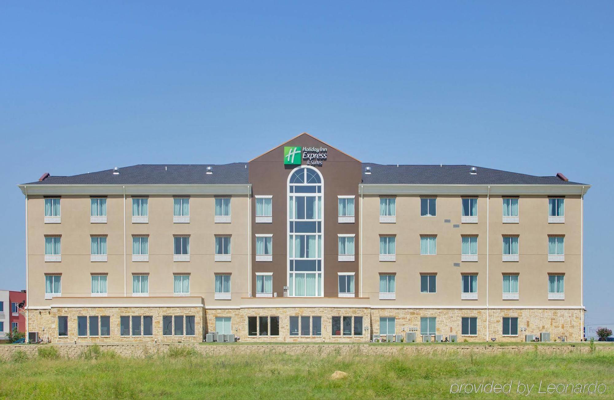 La Quinta Inn & Suites By Wyndham Northlake Ft. Worth Elizabethtown Exteriör bild